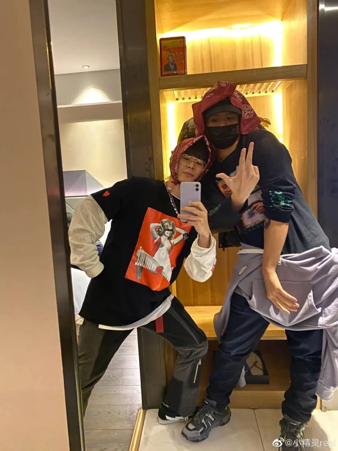 活死人新任主理人的真实身份,居然是说唱圈颜值最高的“Lo娘”? | 第3张 | 嘻哈中国 活死人新任主理人的真实身份,居然是说唱圈颜值最高的“Lo娘”? | 第3张