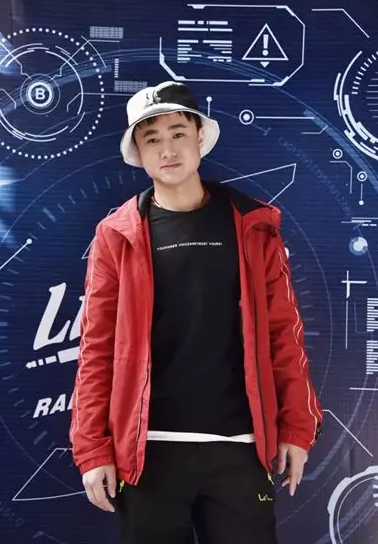 《说唱听我的》所有选手中,唯有他一开口我的鸡皮疙瘩掉了一地 | 第6张 | 嘻哈中国 《说唱听我的》所有选手中,唯有他一开口我的鸡皮疙瘩掉了一地 | 第6张