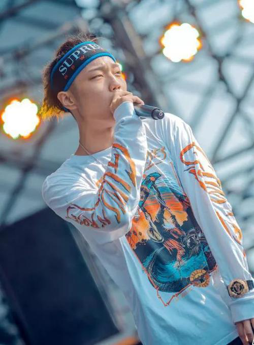 既然练习生能来参加说唱综艺,那么rapper也能去抢idol的饭碗 | 第14张 | 嘻哈中国 既然练习生能来参加说唱综艺,那么rapper也能去抢idol的饭碗 | 第14张