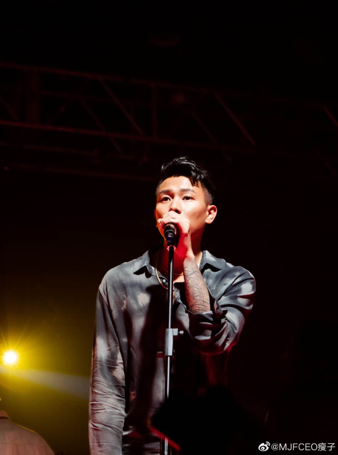 出道16年写出第一张个人专辑,离开顽童一年之后瘦子决定灵魂出窍 | 第3张 | 嘻哈中国 出道16年写出第一张个人专辑,离开顽童一年之后瘦子决定灵魂出窍 | 第3张