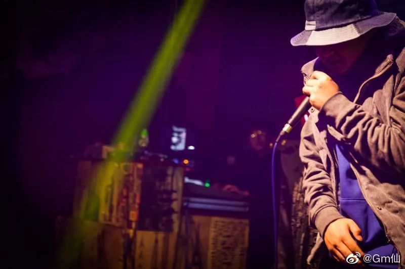 《说唱听我的》所有选手中,唯有他一开口我的鸡皮疙瘩掉了一地 | 第3张 | 嘻哈中国 《说唱听我的》所有选手中,唯有他一开口我的鸡皮疙瘩掉了一地 | 第3张