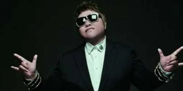 “张靓颖做新说唱导师,配吗?” | 第8张 | 嘻哈中国 “张靓颖做新说唱导师,配吗?” | 第8张