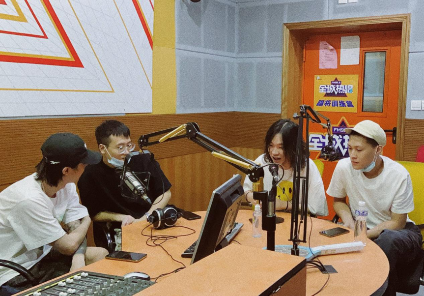 为了了解广东Hip-Hop的现状，我们凑了个粤语说唱版“复仇者联盟”