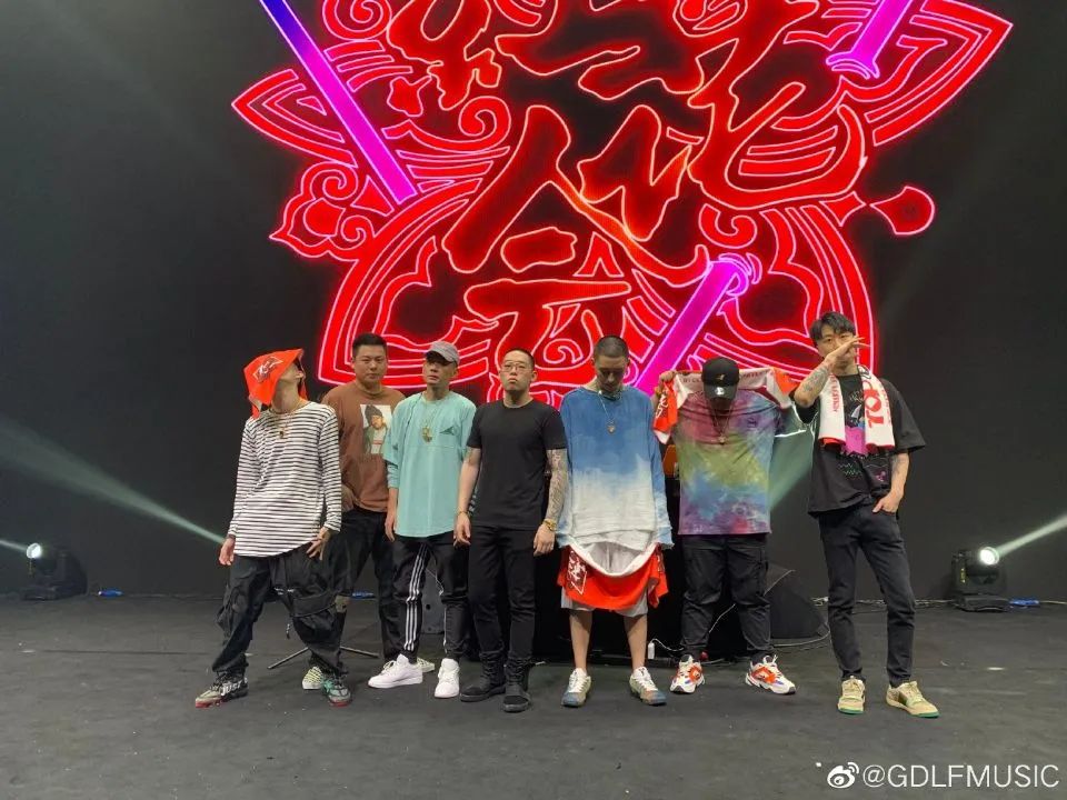 贝贝 | 英俊潇洒令狐冲 | 第2张 | 嘻哈中国 贝贝 | 英俊潇洒令狐冲 | 第2张