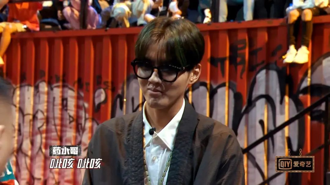 多雷被质疑抄韵脚，痞老板要dissGAI，老司机跟杨和苏对线