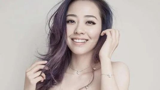 “张靓颖做新说唱导师,配吗?” | 第17张 | 嘻哈中国 “张靓颖做新说唱导师,配吗?” | 第17张