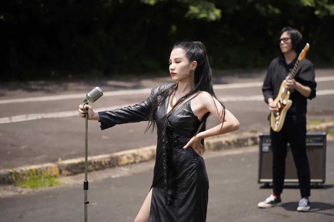 专访江静（呆宝静）：隐居山林，困于厨房与爱