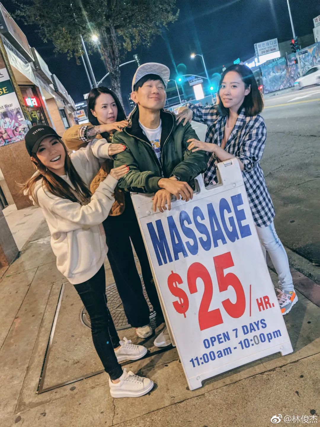 中国新说唱帮唱嘉宾:鹿晗、邓紫棋、李荣浩、郑钧 | 第4张 | 嘻哈中国 中国新说唱帮唱嘉宾:鹿晗、邓紫棋、李荣浩、郑钧 | 第4张