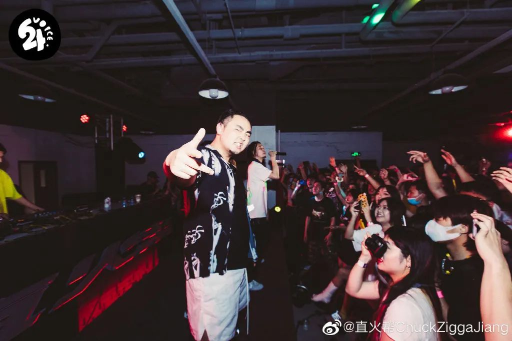 插头专访 | 直火帮Chuck Zigga Jiang：嘻哈没有局限性，来“品尝”我这次的厨艺吧！