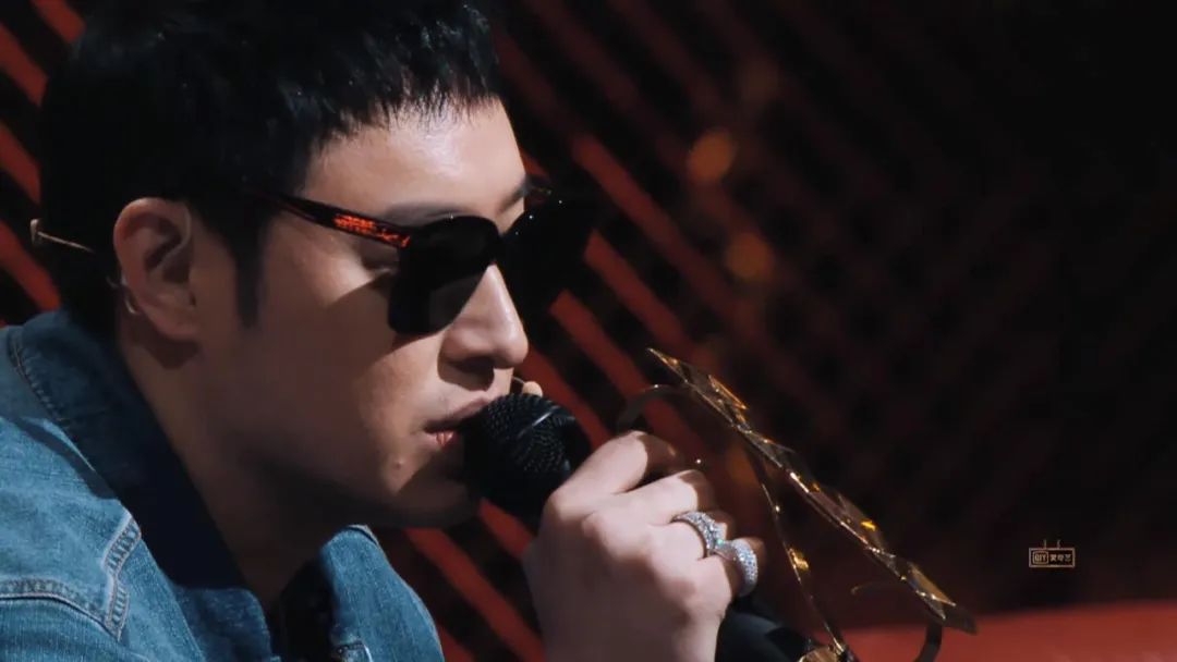 XZT：我不会去责怪暴扣哥、潘玮柏、导演，这不是任何人的错