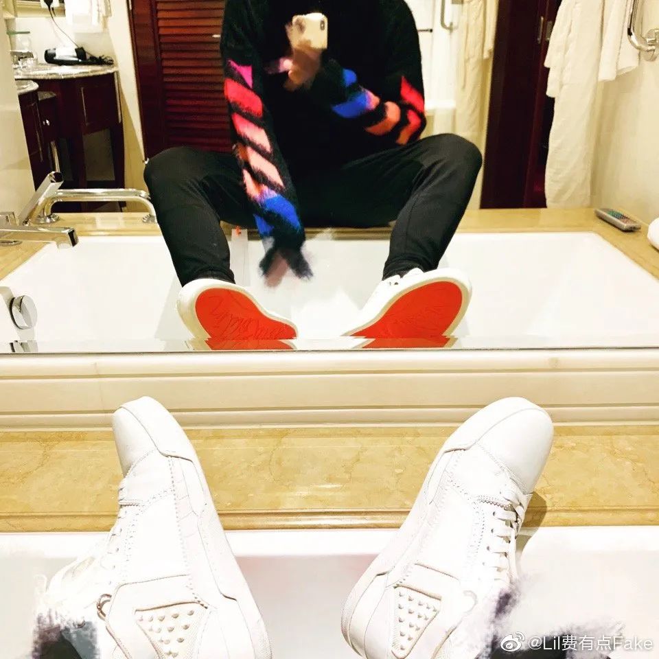 插上翅膀的暴扣哥和随意下跪的街球帝，到底还是被diss了