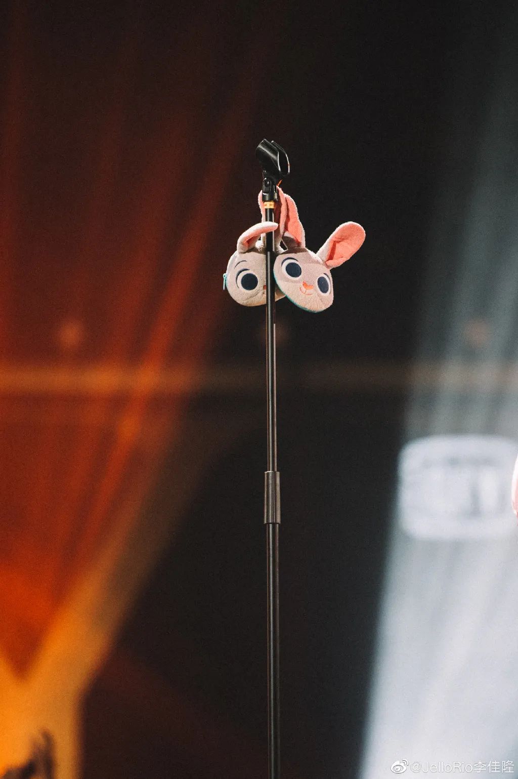 不懂就问，威尔淘汰万妮达的这首歌是不是太油了？