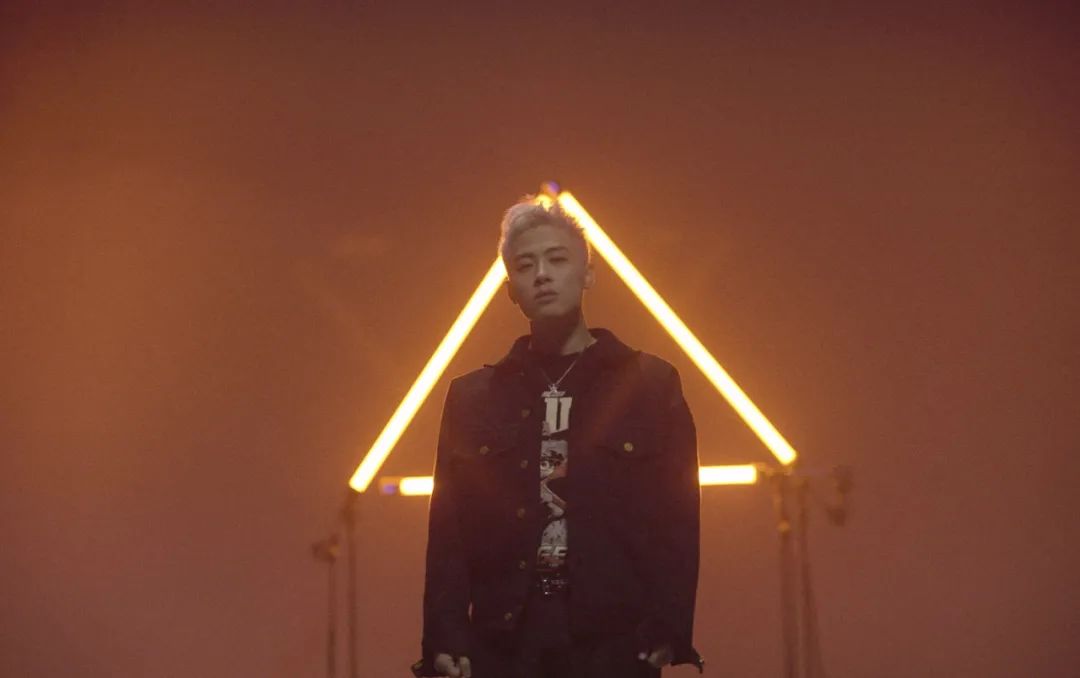 从默默无闻到新说唱季军再到说唱节目制作人,他只用了三年的时间! | 第1张 | 嘻哈中国 从默默无闻到新说唱季军再到说唱节目制作人,他只用了三年的时间! | 第1张