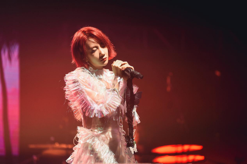 她无疑是今年最火的女rapper,却也遭受到了诸多的非议 | 第13张 | 嘻哈中国 她无疑是今年最火的女rapper,却也遭受到了诸多的非议 | 第13张