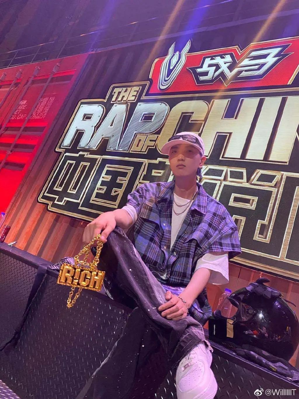 到底谁才是三档说唱综艺的最大赢家？是热度顶满的他们，还是加入新厂牌的他们？