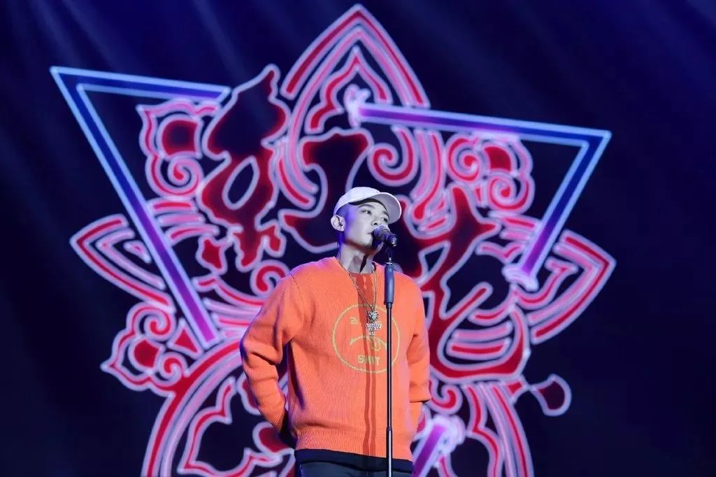 为什么在中文说唱圈中,只有Mai被大家称作“神”? | 第8张 | 嘻哈中国 为什么在中文说唱圈中,只有Mai被大家称作“神”? | 第8张