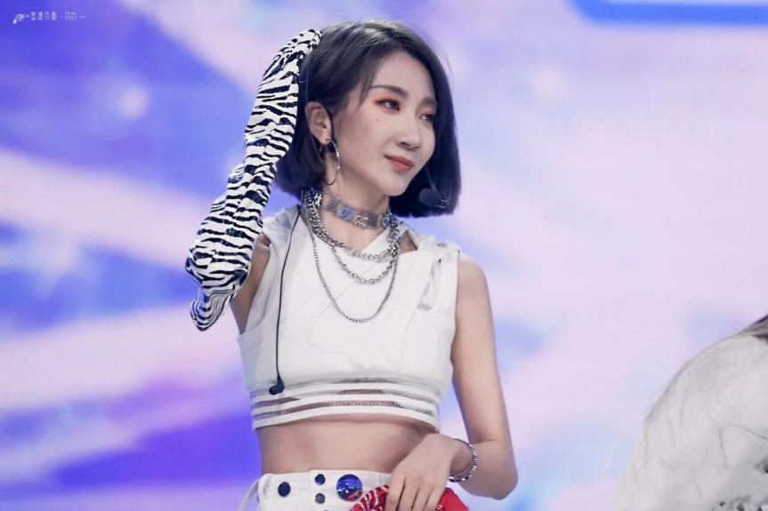 她无疑是今年最火的女rapper,却也遭受到了诸多的非议 | 第2张 | 嘻哈中国 她无疑是今年最火的女rapper,却也遭受到了诸多的非议 | 第2张