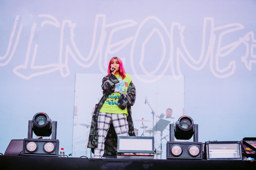 她无疑是今年最火的女rapper,却也遭受到了诸多的非议 | 第8张 | 嘻哈中国 她无疑是今年最火的女rapper,却也遭受到了诸多的非议 | 第8张