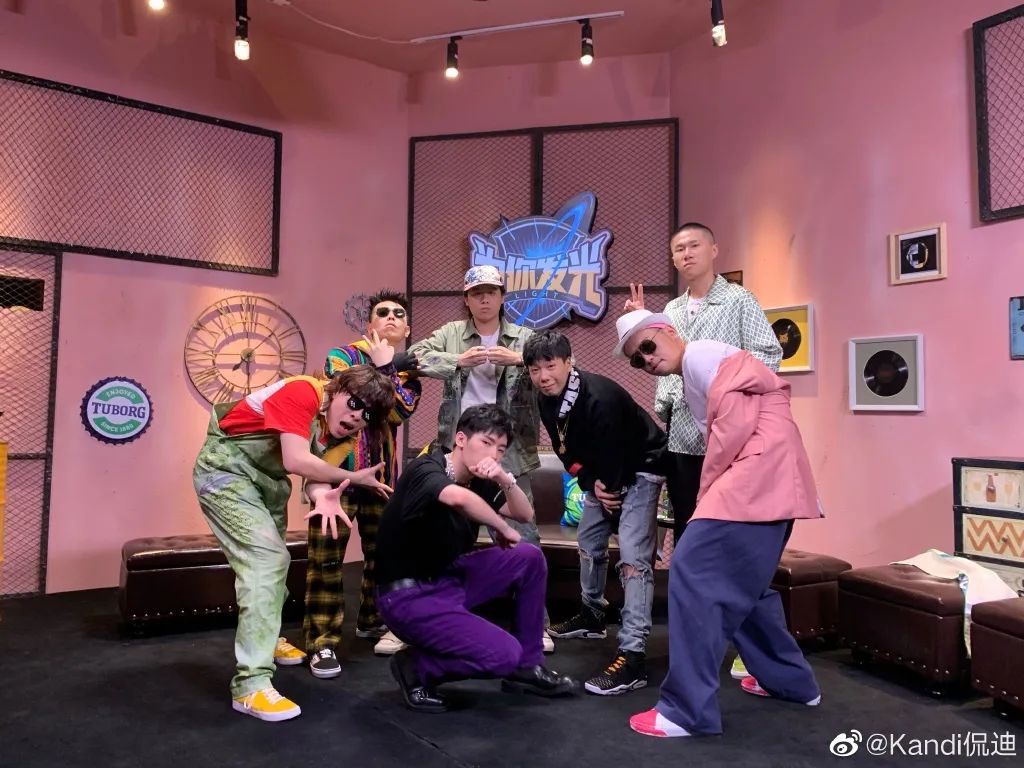 到底谁才是三档说唱综艺的最大赢家？是热度顶满的他们，还是加入新厂牌的他们？