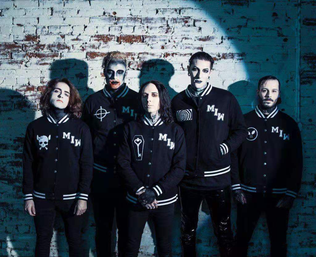 在活死人变成沙雕厂牌、被饭圈入侵之前，他们曾经靠着这种音乐风格大杀四方！ | 第3张