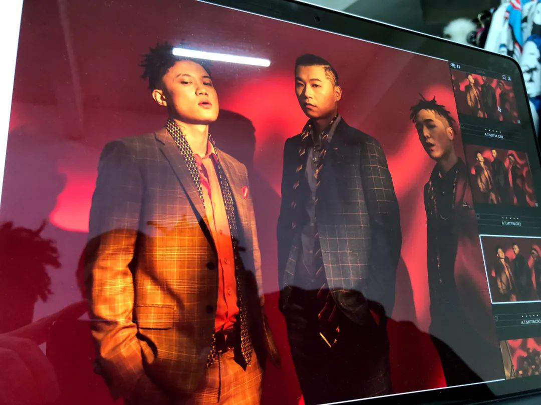 在CDC与CQC破冰之际，这位在新说唱大放异彩的成都街娃儿就约了GAI去重庆吃小面