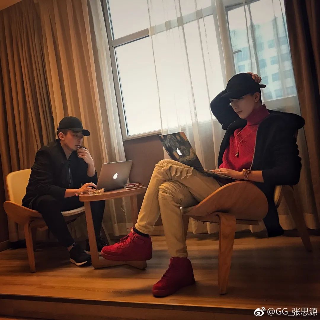 你认为只会唱情歌rap的他不仅加入了南京最有实力的厂牌，还准备进军偶像界了！ | 第7张