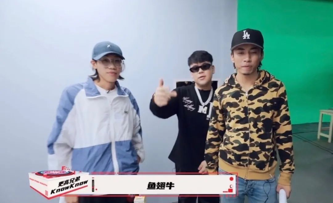 受李宇春肯定，获马思唯盛赞，他“吟游诗人”的标签是一场骗局吗？