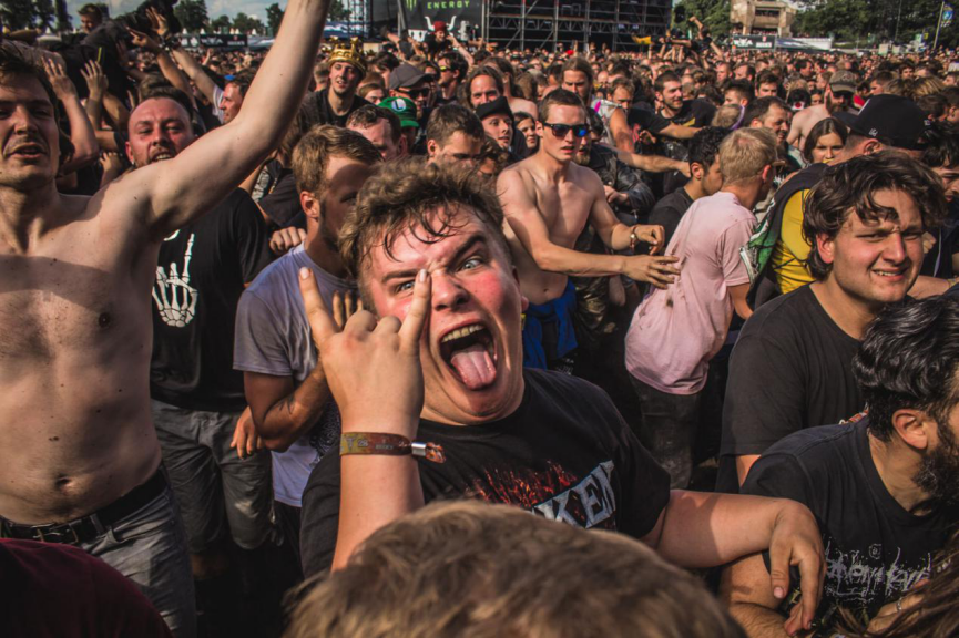 在活死人变成沙雕厂牌、被饭圈入侵之前，他们曾经靠着这种音乐风格大杀四方！ | 第6张