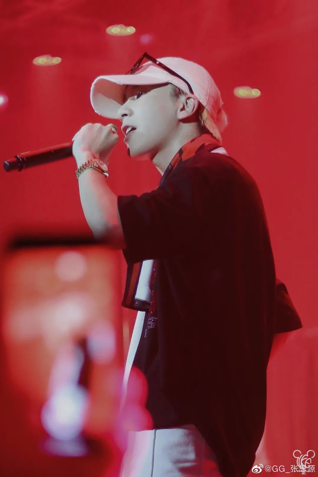 你认为只会唱情歌rap的他不仅加入了南京最有实力的厂牌，还准备进军偶像界了！ | 第8张