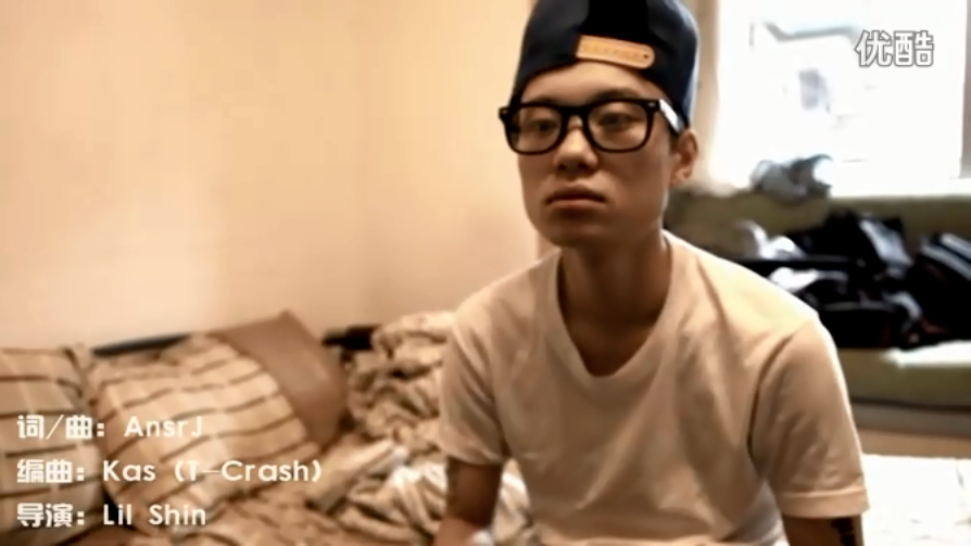 在CDC与CQC破冰之际，这位在新说唱大放异彩的成都街娃儿就约了GAI去重庆吃小面