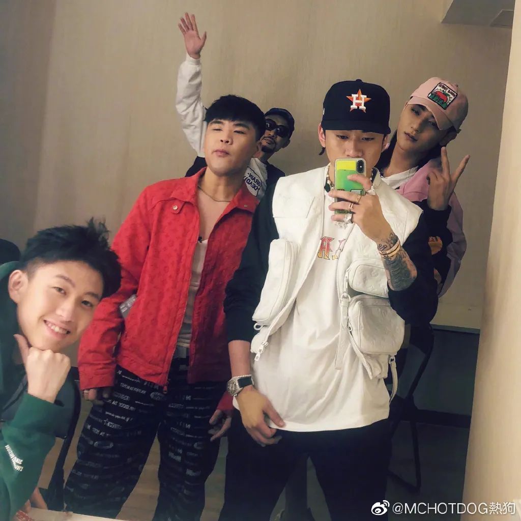 离谱?网传《中国新说唱2021》导师名单:GAI邓紫棋鹿晗周杰伦? | 第8张 | 嘻哈中国 离谱?网传《中国新说唱2021》导师名单:GAI邓紫棋鹿晗周杰伦? | 第8张