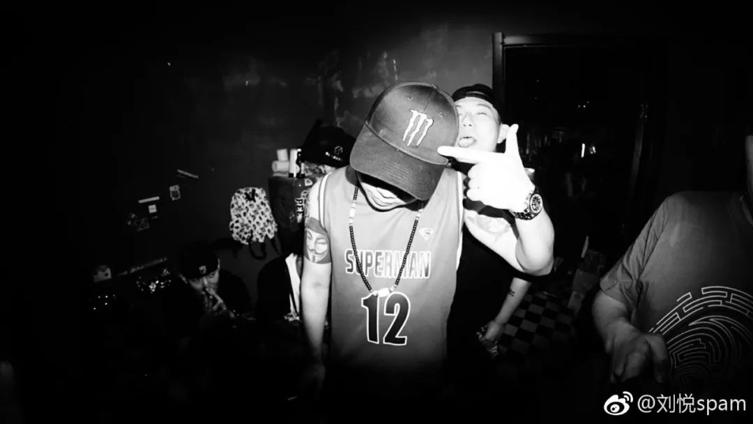 刘悦Spam生番 他不光在《说唱新世代》的舞台留下了金曲,其口头禅还成了节目中最火的弹幕 | 第2张 | 嘻哈中国 刘悦Spam生番 他不光在《说唱新世代》的舞台留下了金曲,其口头禅还成了节目中最火的弹幕 | 第2张