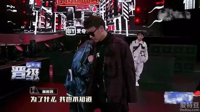 潘玮柏:卧槽,我都跨节目当导师了,怎么还是没能躲过暴扣 | 第4张 | 嘻哈中国 潘玮柏:卧槽,我都跨节目当导师了,怎么还是没能躲过暴扣 | 第4张