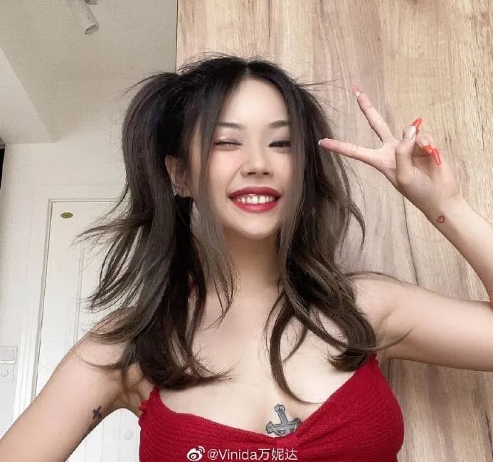 今天的她颠覆了中文说唱?让万妮达告诉你怎么做“有灵魂”的音乐。 | 第12张 | 嘻哈中国 今天的她颠覆了中文说唱?让万妮达告诉你怎么做“有灵魂”的音乐。 | 第12张