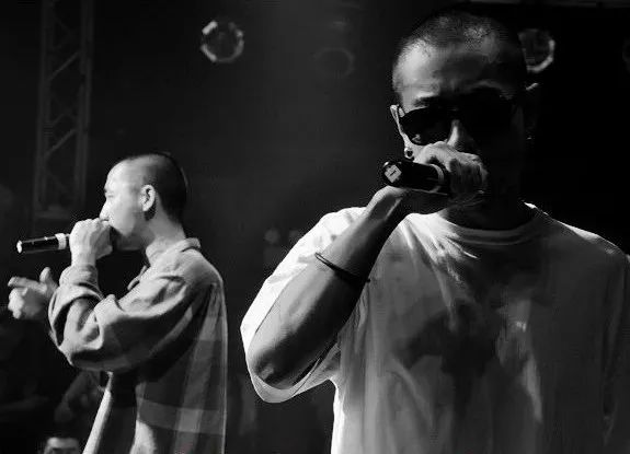 一个让窦唯、崔健、陈丹青都赞不绝口的说唱组合,可惜现在的孩子再也听不到了 | 第15张 | 嘻哈中国 一个让窦唯、崔健、陈丹青都赞不绝口的说唱组合,可惜现在的孩子再也听不到了 | 第15张