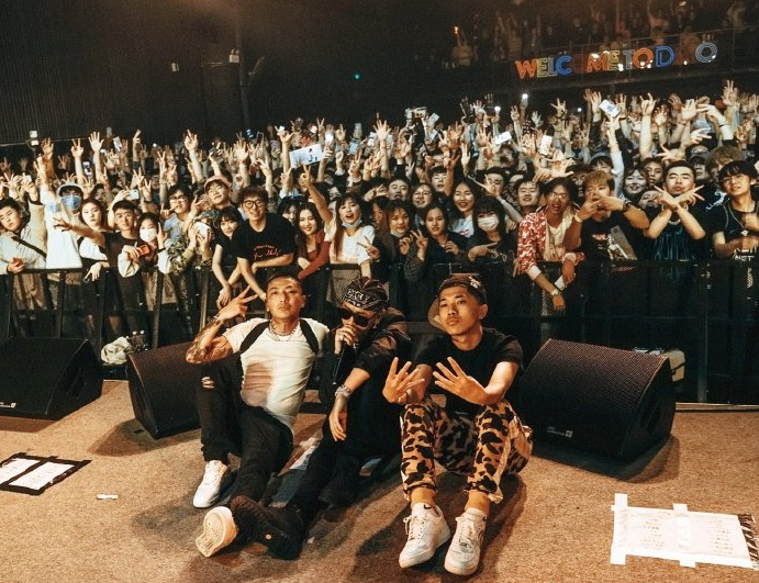 “疯狂砸门还打群架”?马思唯的巡演再次惹出事端! | 第12张 | 嘻哈中国 “疯狂砸门还打群架”?马思唯的巡演再次惹出事端! | 第12张