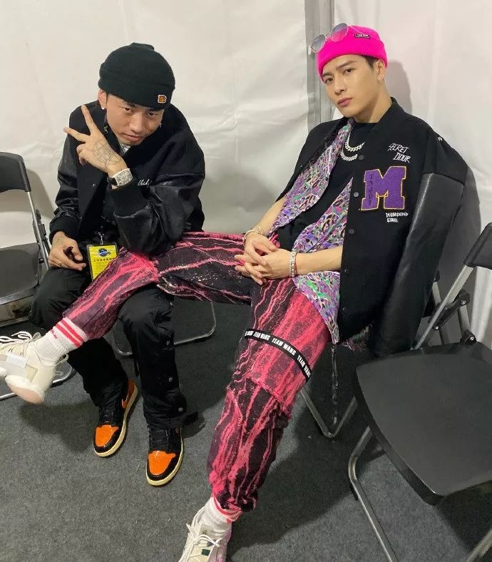 马思唯、王嘉尔将同台当导师?这档美女云集的说唱节目真要火了! | 第2张 | 嘻哈中国 马思唯、王嘉尔将同台当导师?这档美女云集的说唱节目真要火了! | 第2张