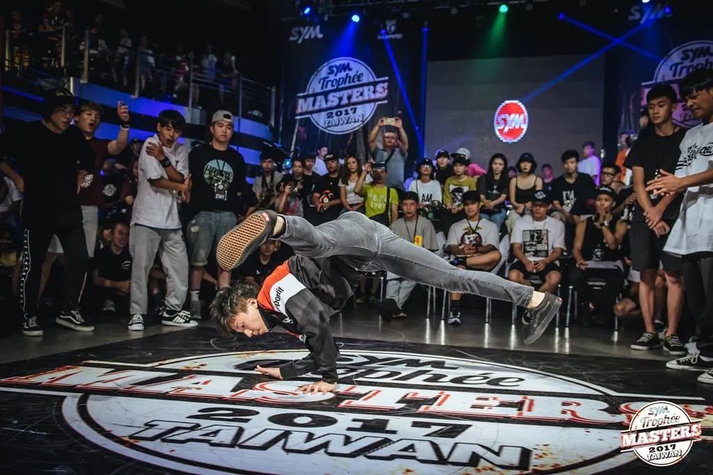 街舞教学 七则建议让你的Breaking实力更上一层楼,少走弯路! | 第8张 | 嘻哈中国 街舞教学 七则建议让你的Breaking实力更上一层楼,少走弯路! | 第8张