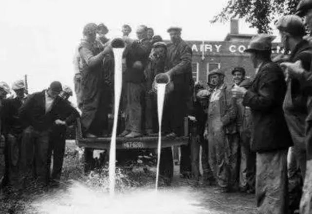 爱奇艺一系列骚操作引发的连锁反应,说唱节目今年可别全被整凉了 | 第4张 | 嘻哈中国 爱奇艺一系列骚操作引发的连锁反应,说唱节目今年可别全被整凉了 | 第4张