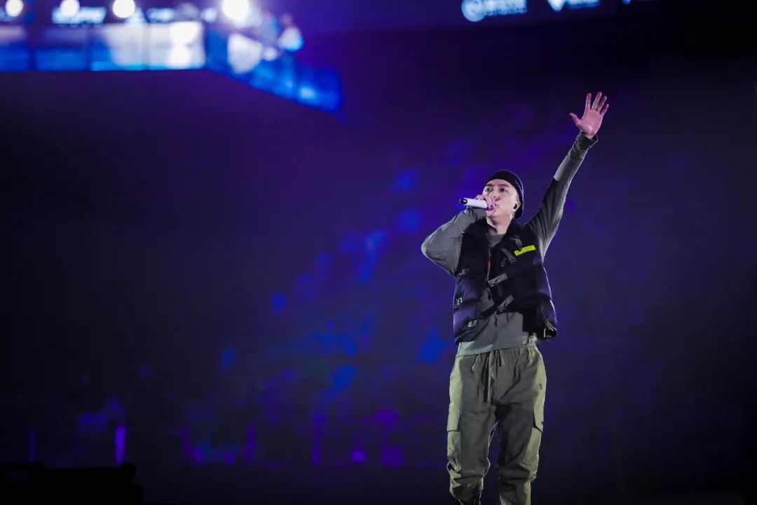 Jony J要在体育馆举办音乐节，集结了SUP/GOSH/NOUS等8大厂牌