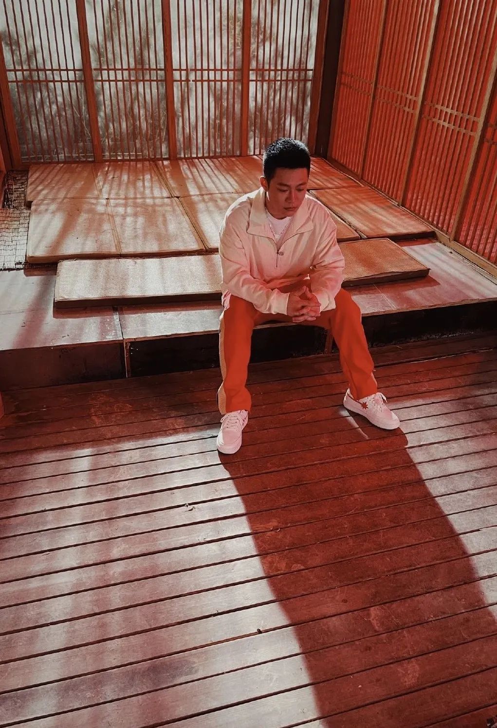 PG One被迫登上节目?拍了MV?真要出山了?? | 第13张 | 嘻哈中国 PG One被迫登上节目?拍了MV?真要出山了?? | 第13张