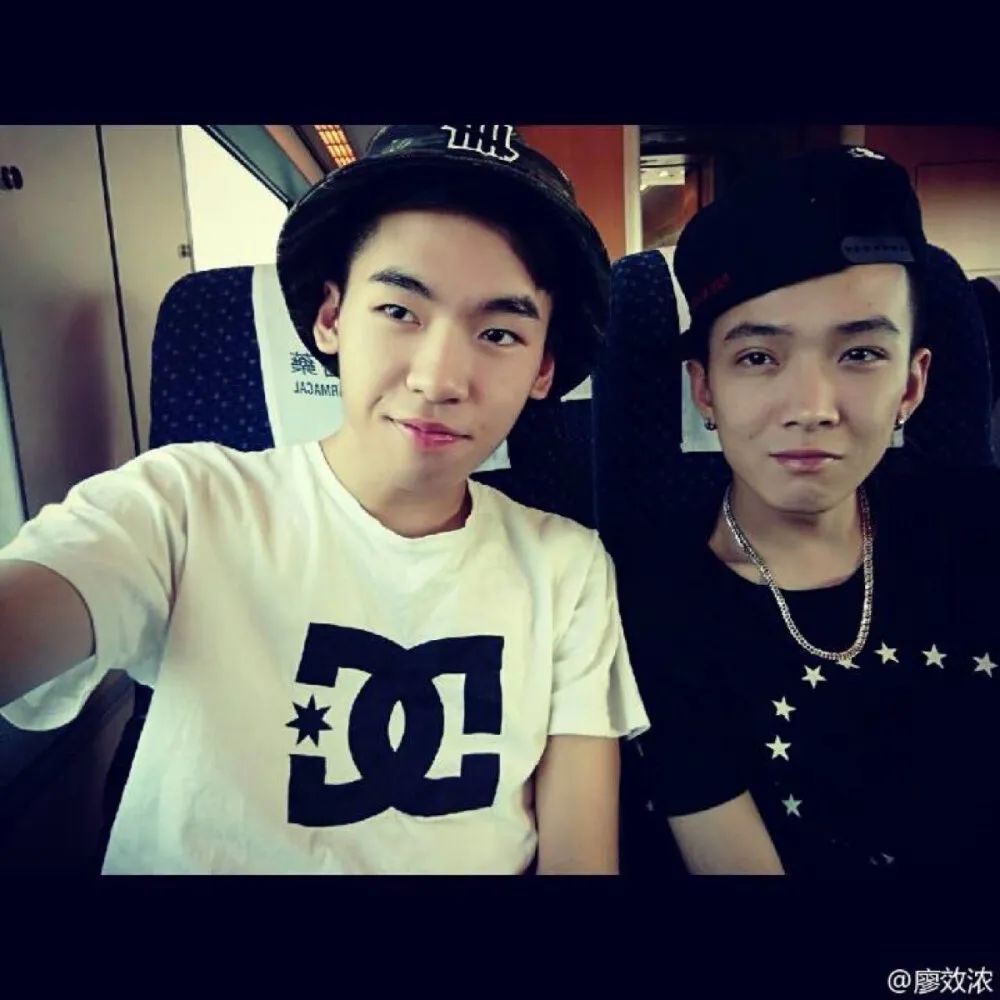 像说唱会馆、活死人、Free-Out这样的厂牌,以后可能再也不会出现了… | 第11张 | 嘻哈中国 像说唱会馆、活死人、Free-Out这样的厂牌,以后可能再也不会出现了… | 第11张