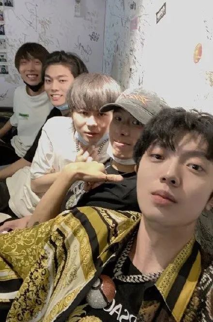 离谱!姜云升、阿达娃、周淑怡加入活死人了??? | 第13张 | 嘻哈中国 离谱!姜云升、阿达娃、周淑怡加入活死人了??? | 第13张