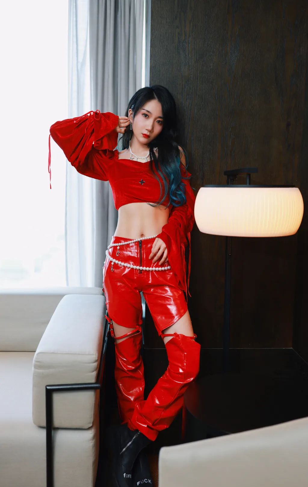 乃万因「盗摄」遭质疑!发文道歉却被网友骂:“搔首弄姿”! | 第16张 | 嘻哈中国 乃万因「盗摄」遭质疑!发文道歉却被网友骂:“搔首弄姿”! | 第16张