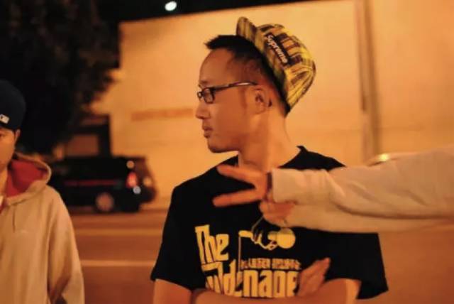 他是中文爵士说唱的代表人物，有嘻哈前就获得主流大奖，如今为何只想当个程序员？