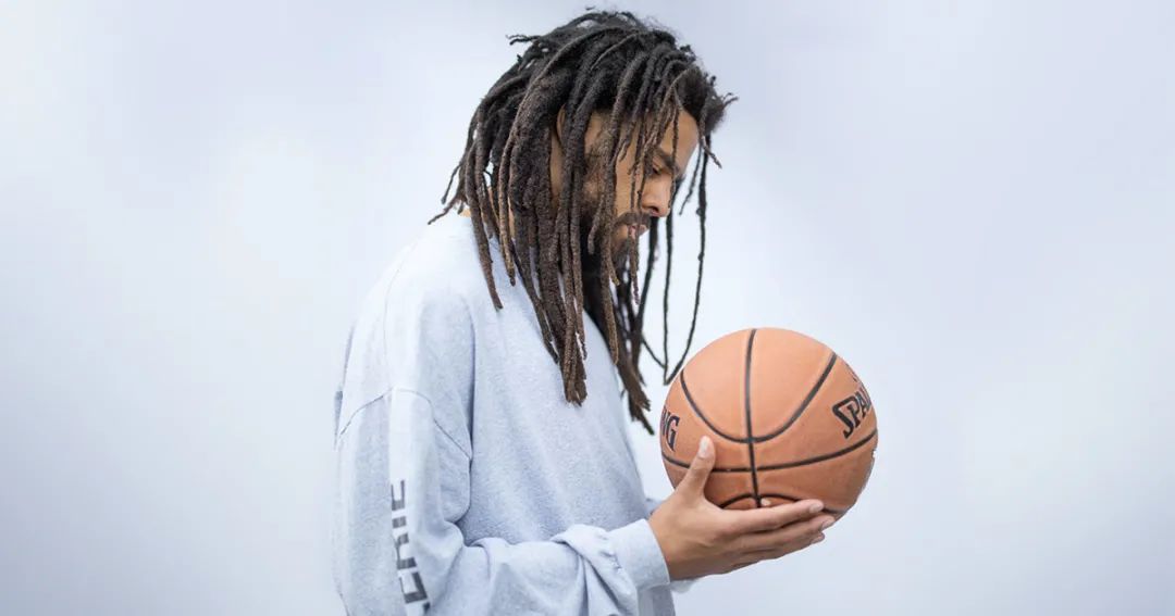 在NBA全明星赛扣篮、被说唱死敌Jay-Z Nas共同欣赏，他为何被称为说唱圈教导主任？