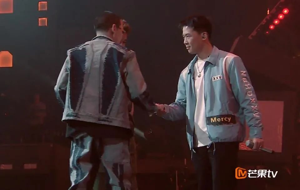 剧透小心！《听我的》全国六强诞生！两波现场Diss，Ty“出现”在节目，初代红花会重聚。 | 第3张