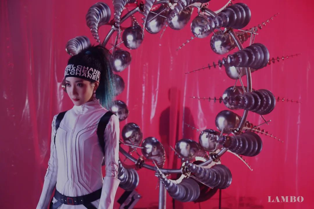 法老不再沙雕、AR反思过去、派克特回归初心,11个知名音乐人都在乃万的这张专辑里 | 第2张 | 嘻哈中国 法老不再沙雕、AR反思过去、派克特回归初心,11个知名音乐人都在乃万的这张专辑里 | 第2张