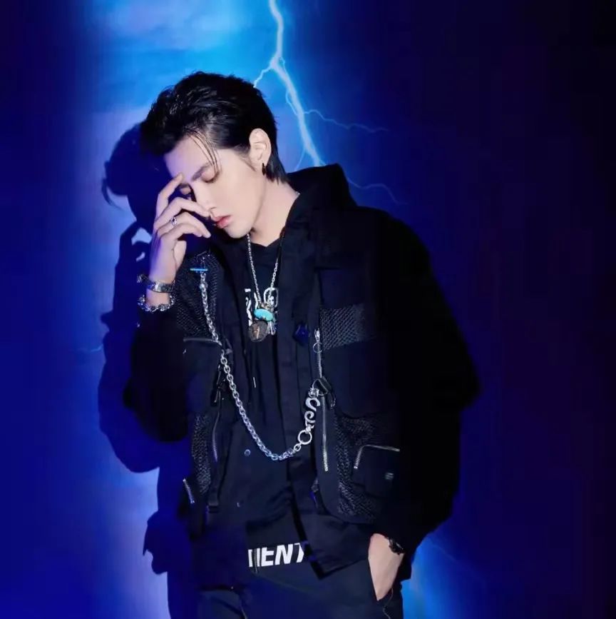 吴亦凡被全网封杀后，是时候为他的说唱生涯做个总结了！
