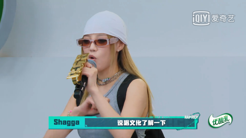 吴亦凡涉嫌强奸被刑拘，而热狗和潘玮柏在车导新的说唱节目里混得风生水起…